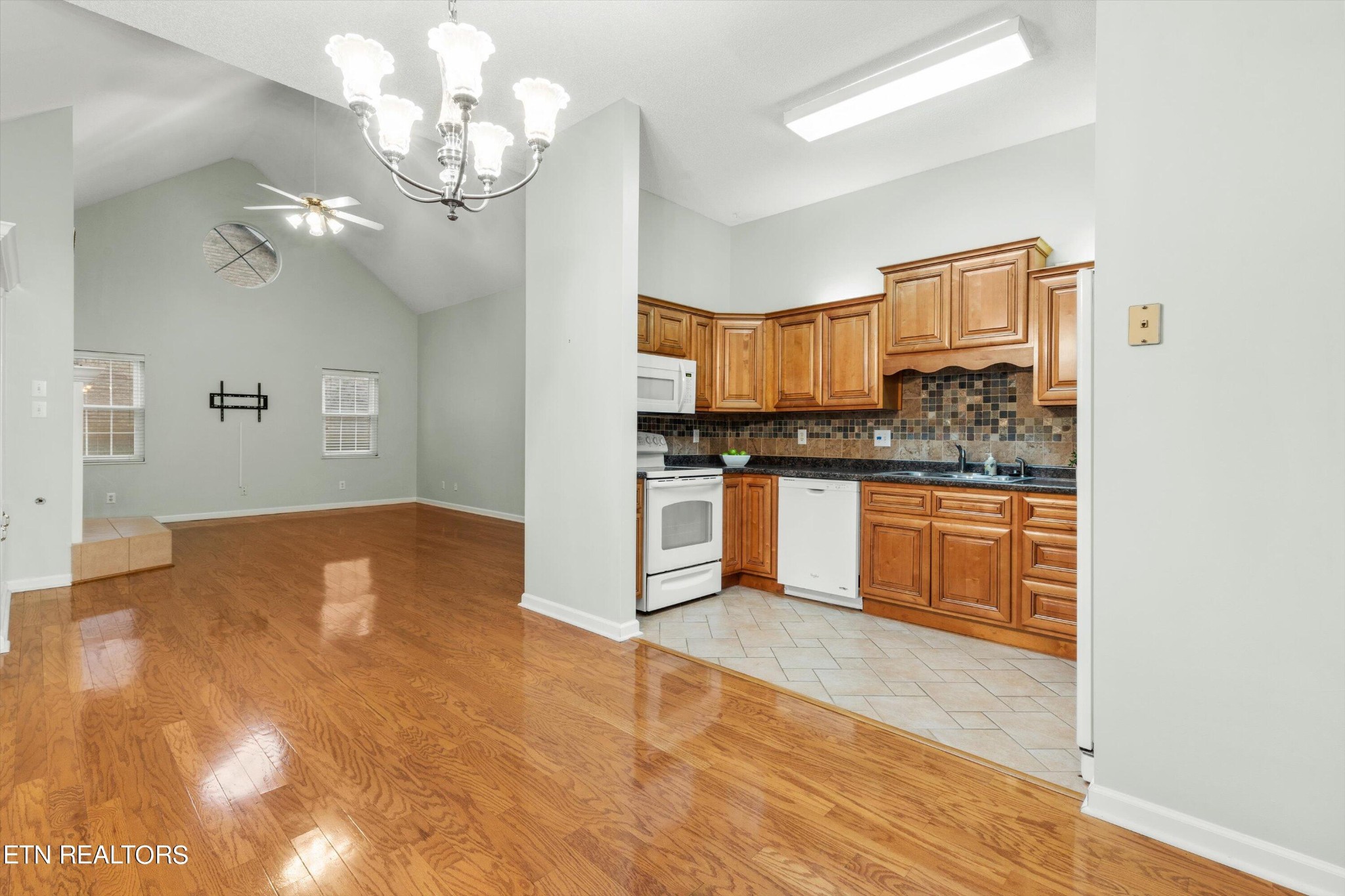 3405 Laurel View Road Knoxville, TN 37917 - Photo 11 of 31 Gallery Image 11