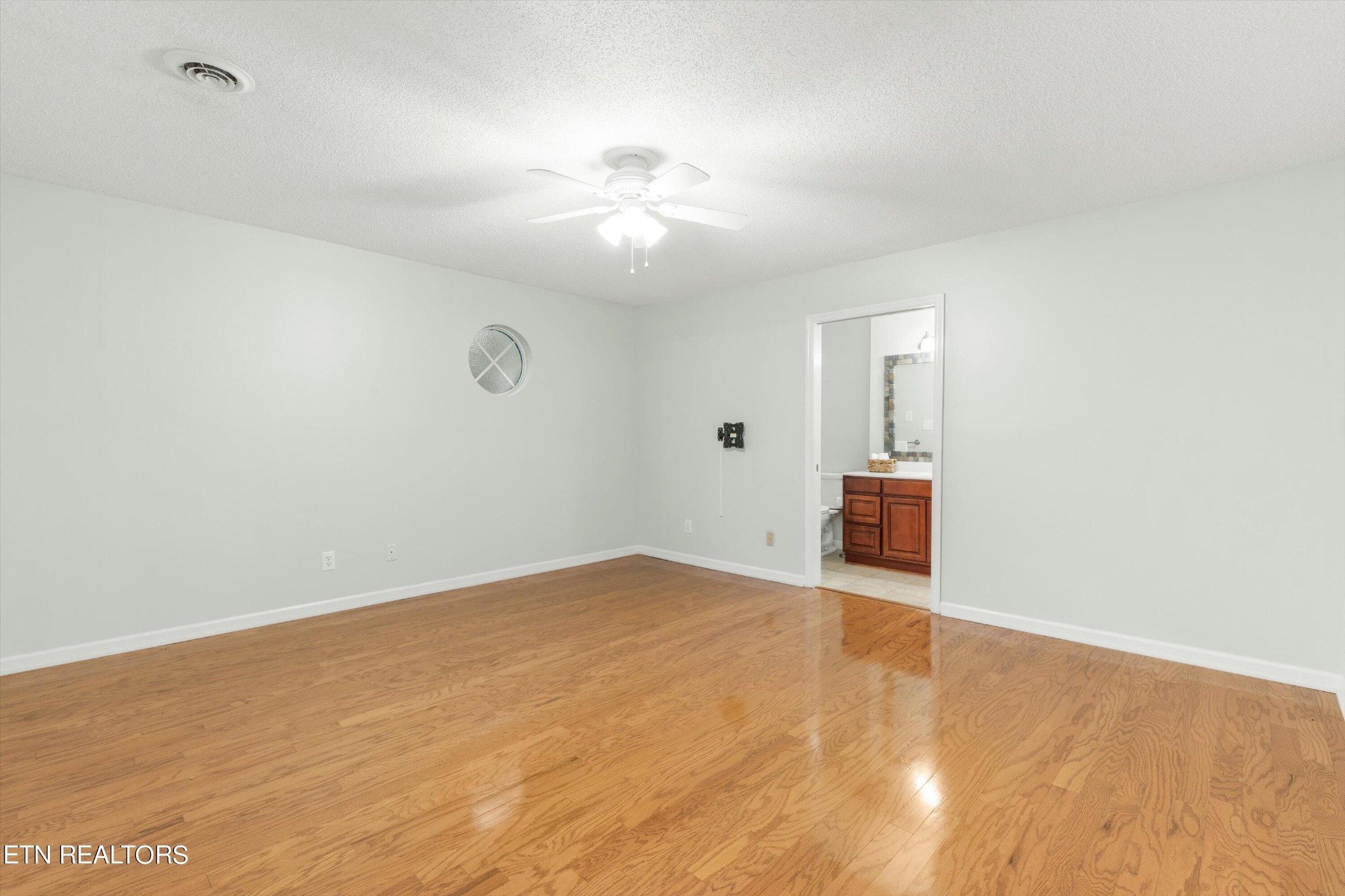 3405 Laurel View Road Knoxville, TN 37917 - Photo 16 of 31 Gallery Image 16