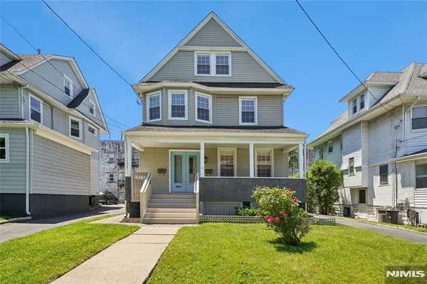 $1,075,000 | 14 Grove Terrace, Montclair, NJ 07042