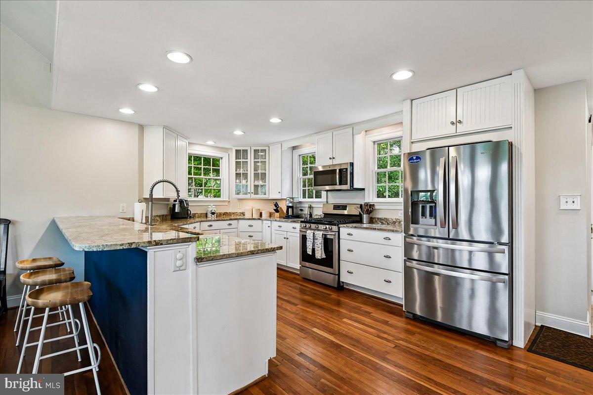 300 Magothy Bridge Road Pasadena, MD 21122 - Photo 26 of 117 Kitchen