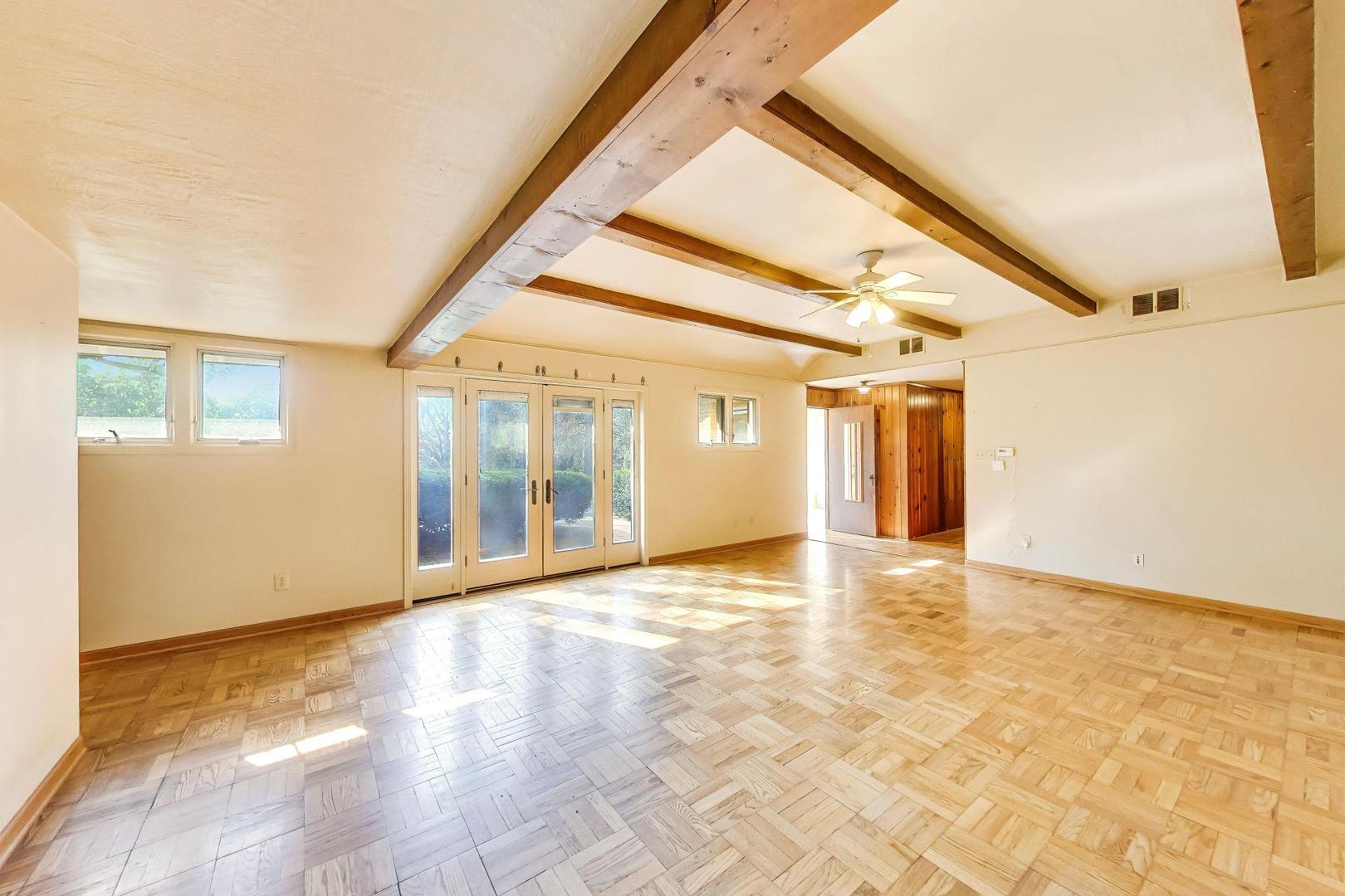 10102 Country Club Road Woodstock, IL 60098 - Photo 17 of 59 Gallery Image 17