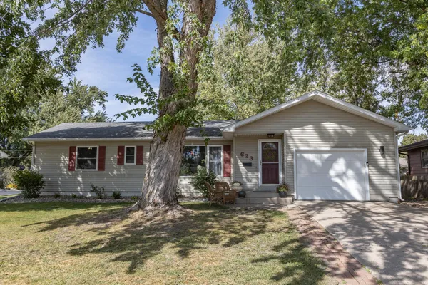 $235,000 | 623 Washington Avenue, Fairmont, MN 56031