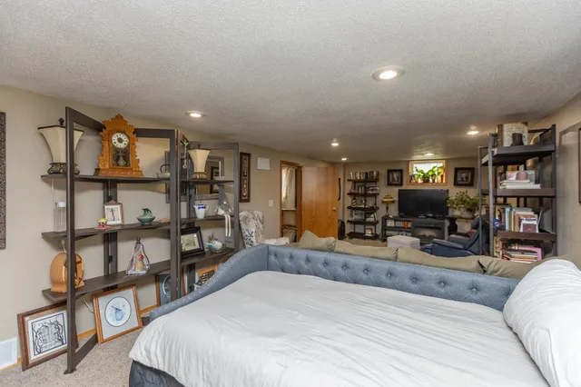 $250,000 | 623 Washington Avenue, Fairmont, MN 56031