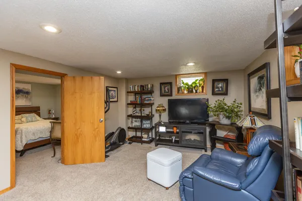 $235,000 | 623 Washington Avenue, Fairmont, MN 56031