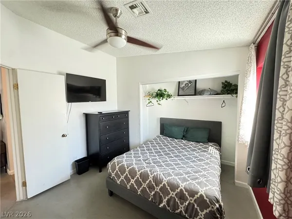 $2,095 | 7267 Sixshooter Drive, Las Vegas, NV 89119