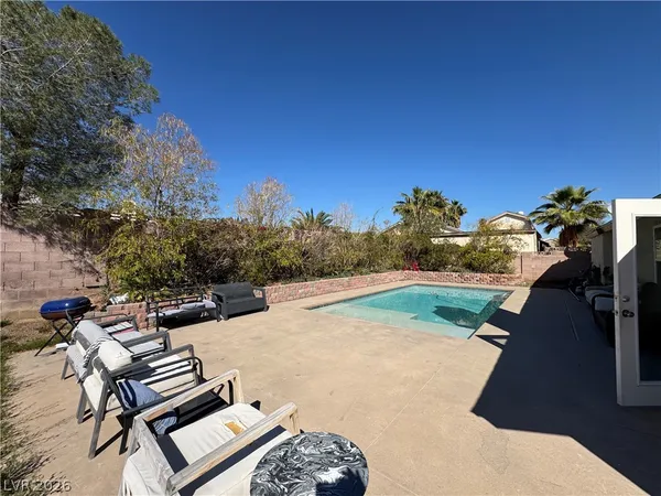 $2,095 | 7267 Sixshooter Drive, Las Vegas, NV 89119