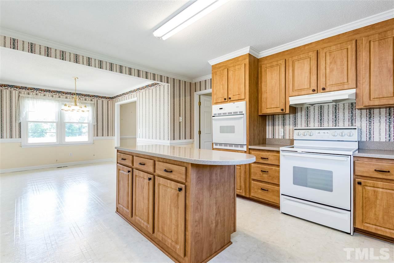 10317 Ten-Ten Road Raleigh, NC 27603 - Photo 7 of 26