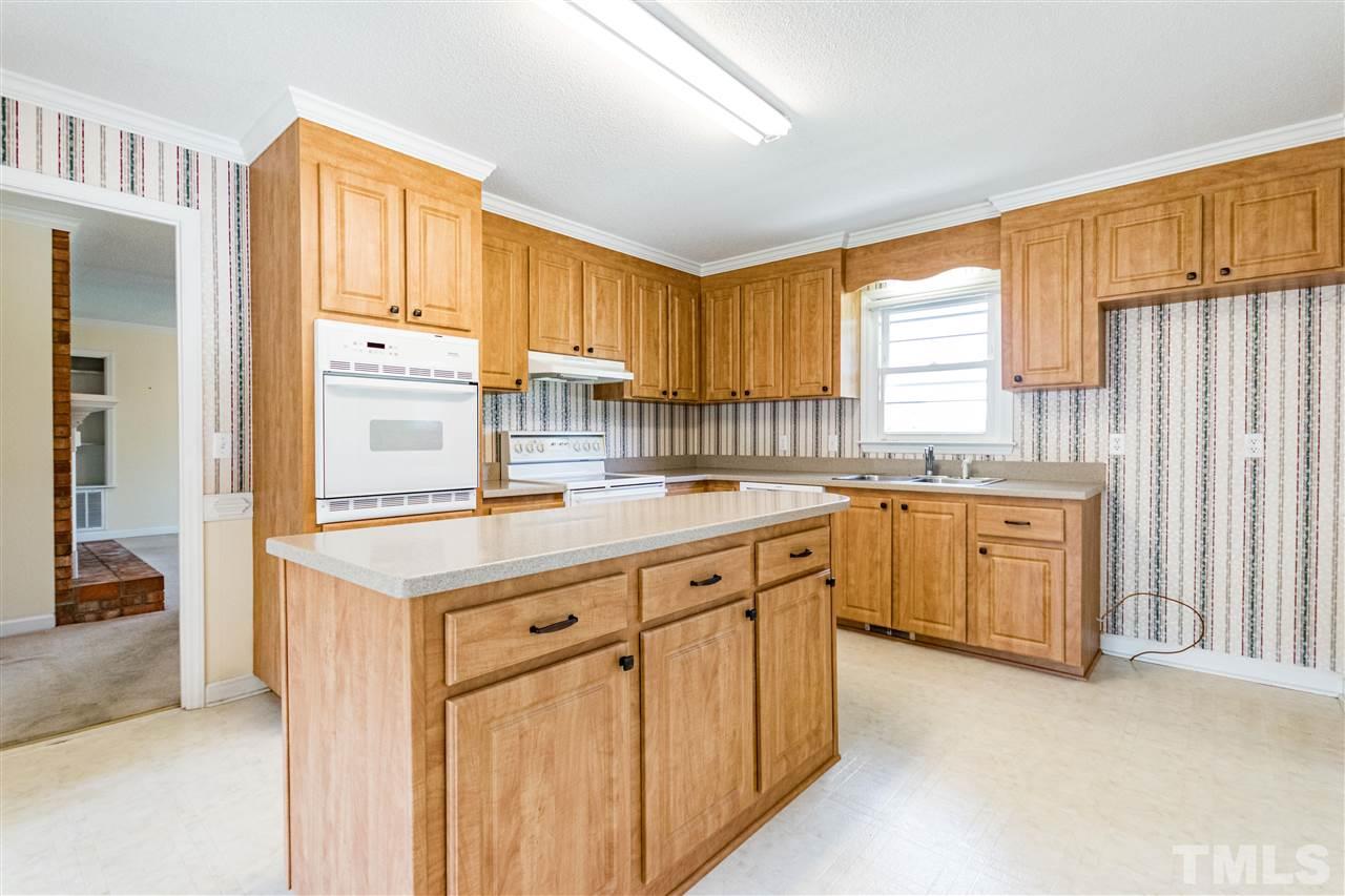10317 Ten-Ten Road Raleigh, NC 27603 - Photo 8 of 26