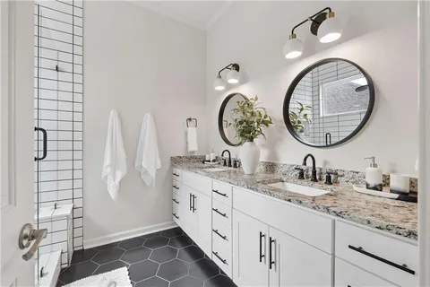 $725,000 | 226 Farrington Avenue Southeast, Atlanta, GA 30315