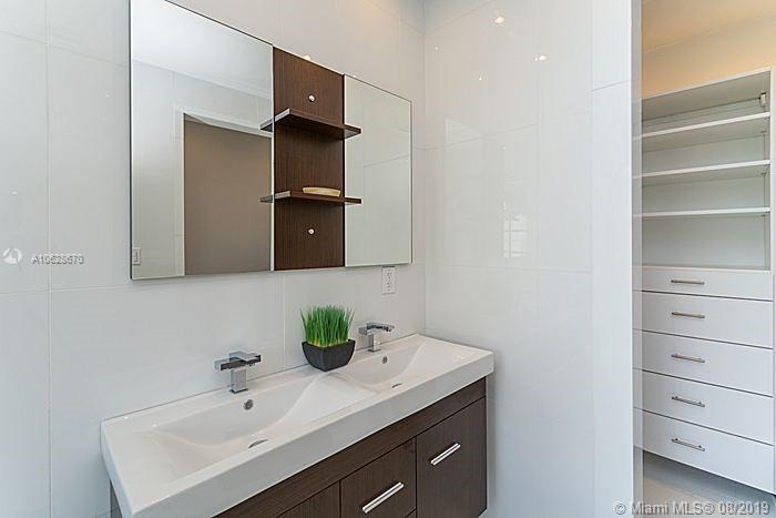 4436 Alton Road Miami Beach, FL 33140 - Photo 3 of 46