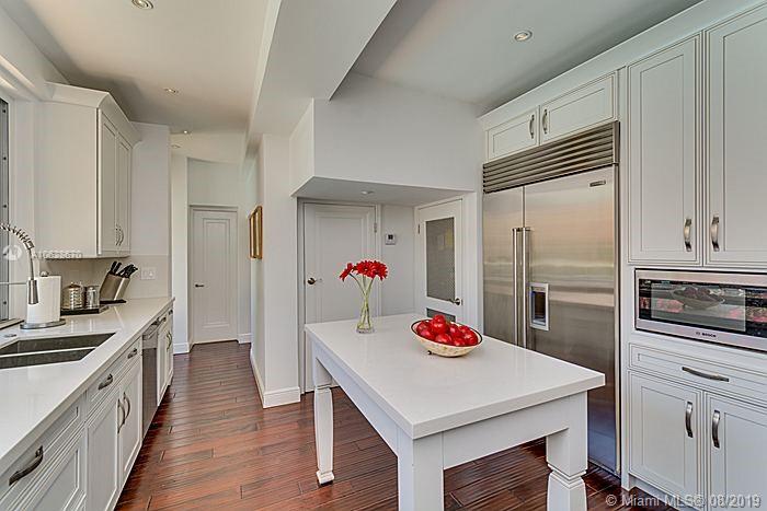 4436 Alton Road Miami Beach, FL 33140 - Photo 31 of 46