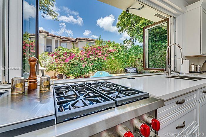 4436 Alton Road Miami Beach, FL 33140 - Photo 32 of 46