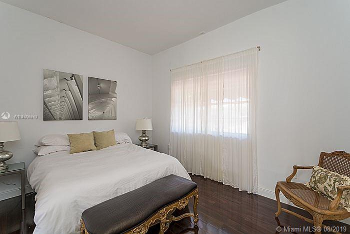 4436 Alton Road Miami Beach, FL 33140 - Photo 5 of 46
