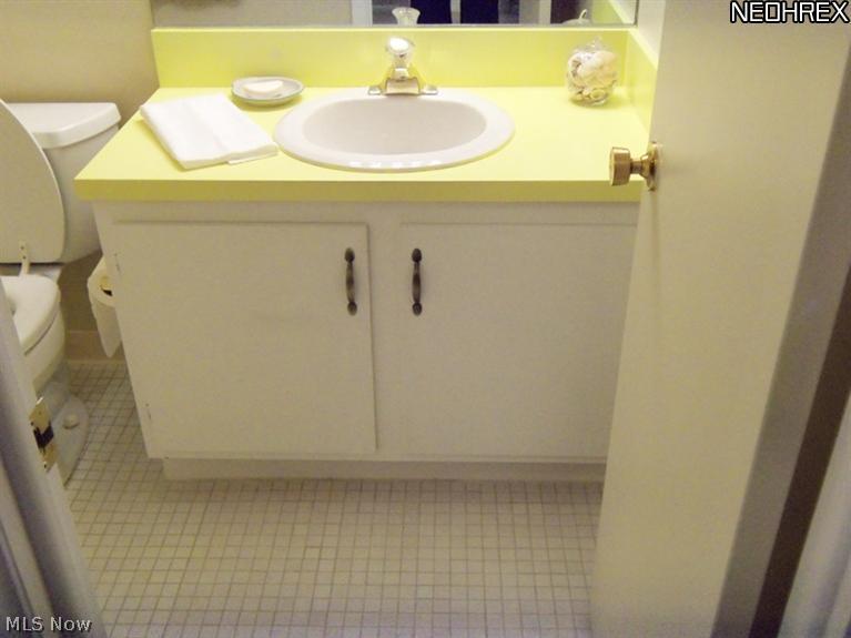 22976 Maple Ridge Road, Unit 104 North Olmsted, OH 44070 - Photo 10 of 17 Gallery Image 10
