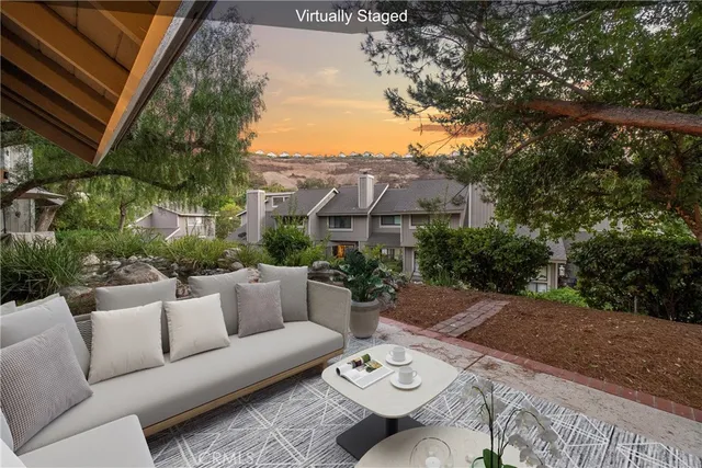 $949,900 | 130 South Waterwheel Way, Unit 35, Orange, CA 92869