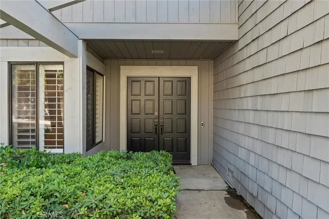 $949,900 | 130 South Waterwheel Way, Unit 35, Orange, CA 92869