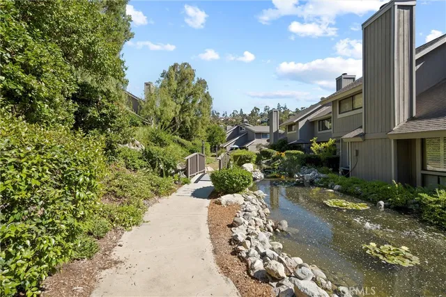 $949,900 | 130 South Waterwheel Way, Unit 35, Orange, CA 92869