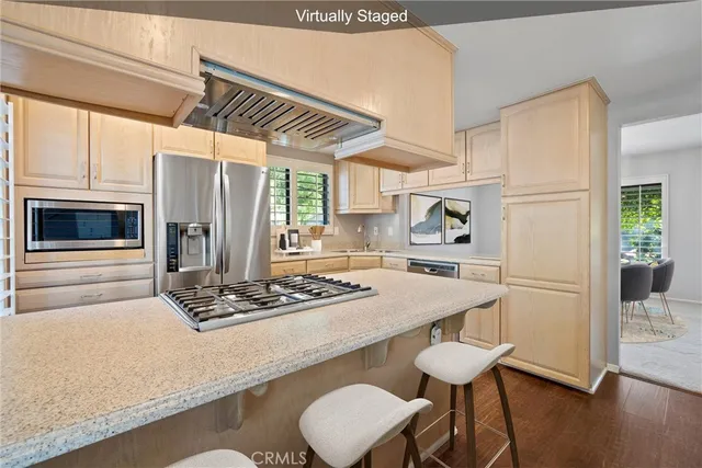 $949,900 | 130 South Waterwheel Way, Unit 35, Orange, CA 92869