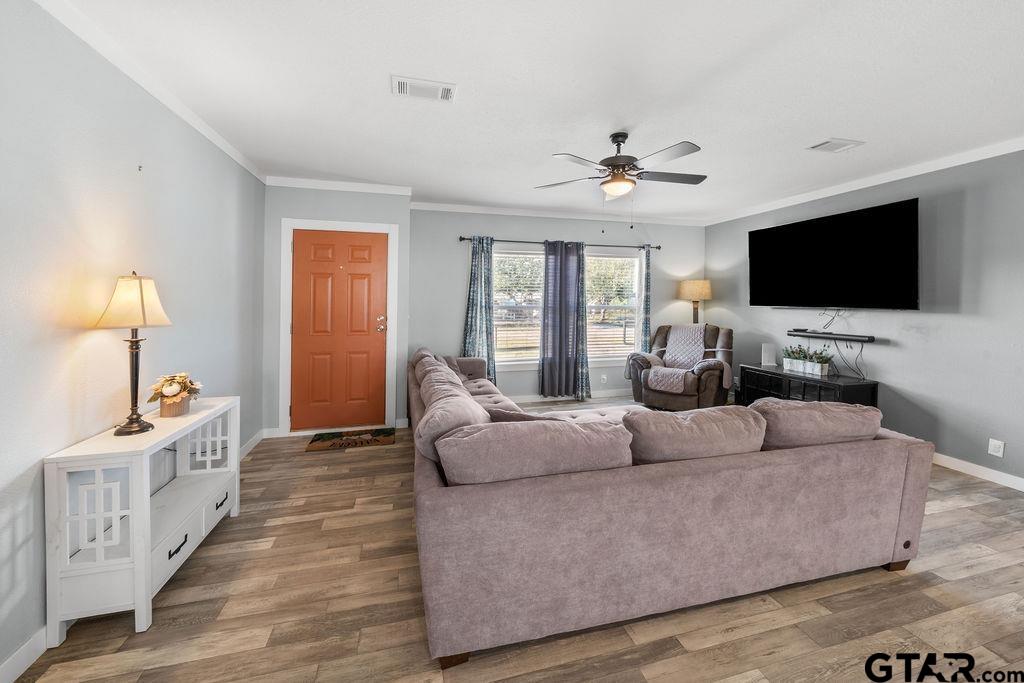 827 Cheyenne Quitman, TX 75783 - Photo 3 of 38 Gallery Image 3