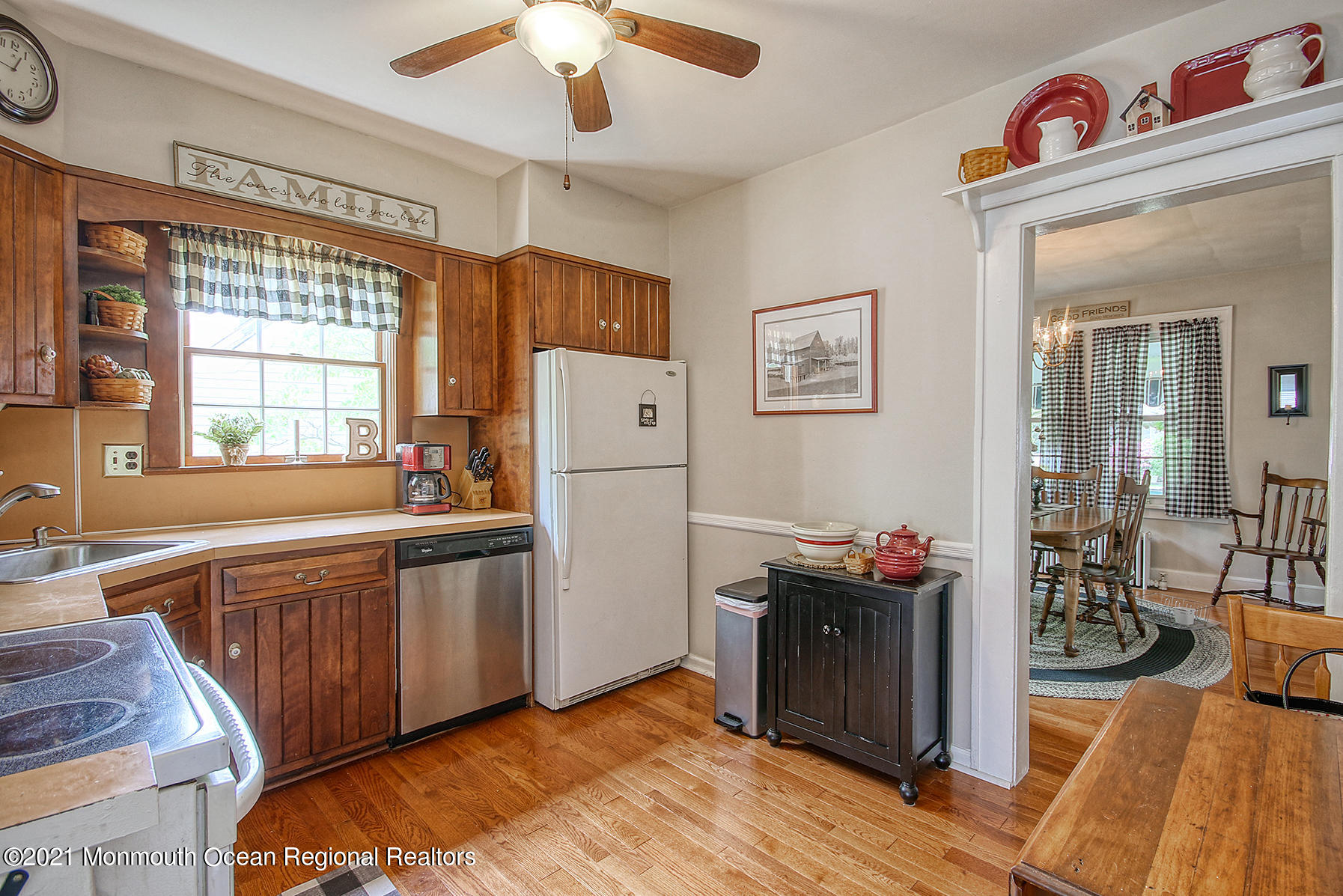 89 Ravine Drive Matawan, NJ 07747 - Photo 16 of 31 JUNI5420