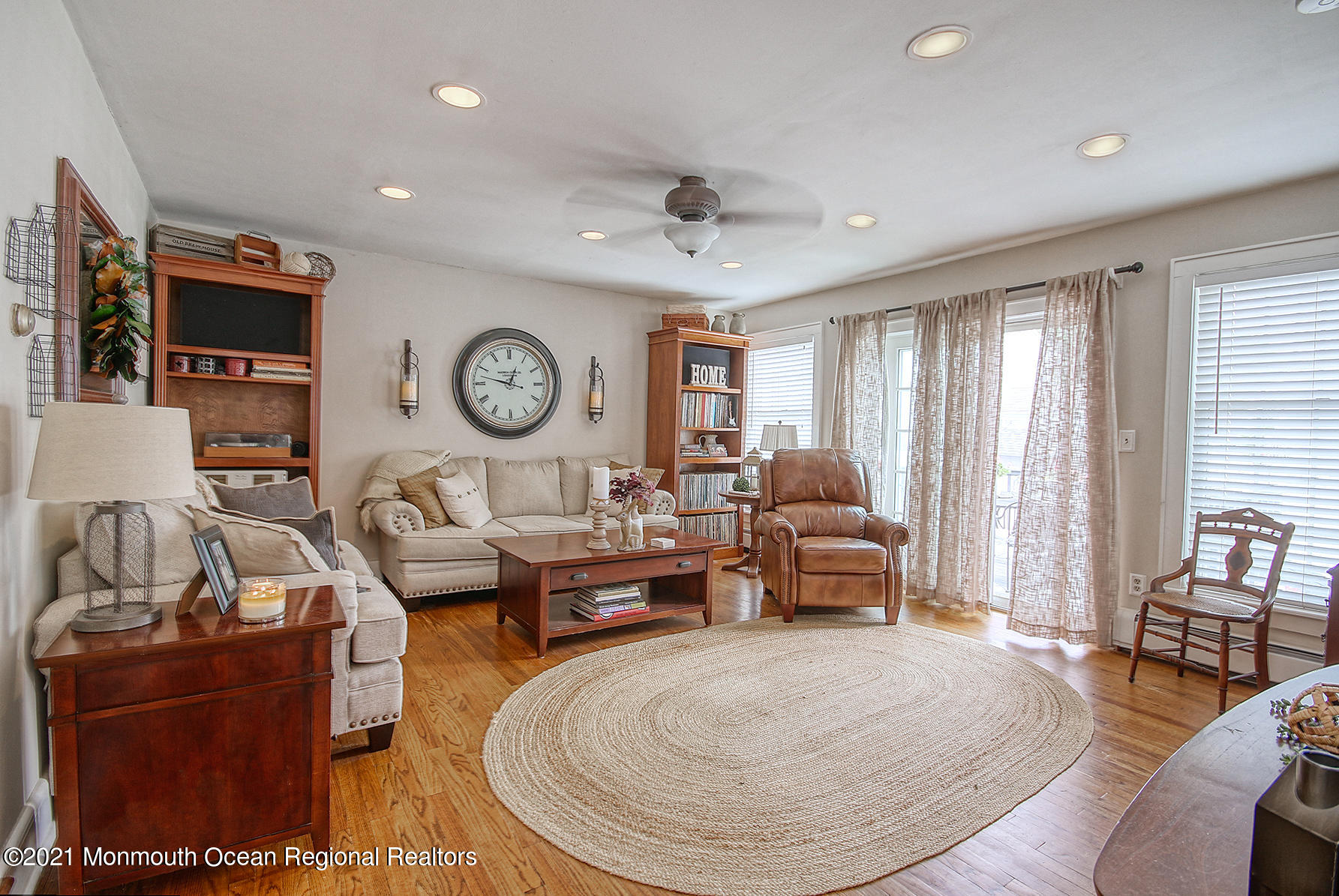 89 Ravine Drive Matawan, NJ 07747 - Photo 5 of 31 JUNI5427