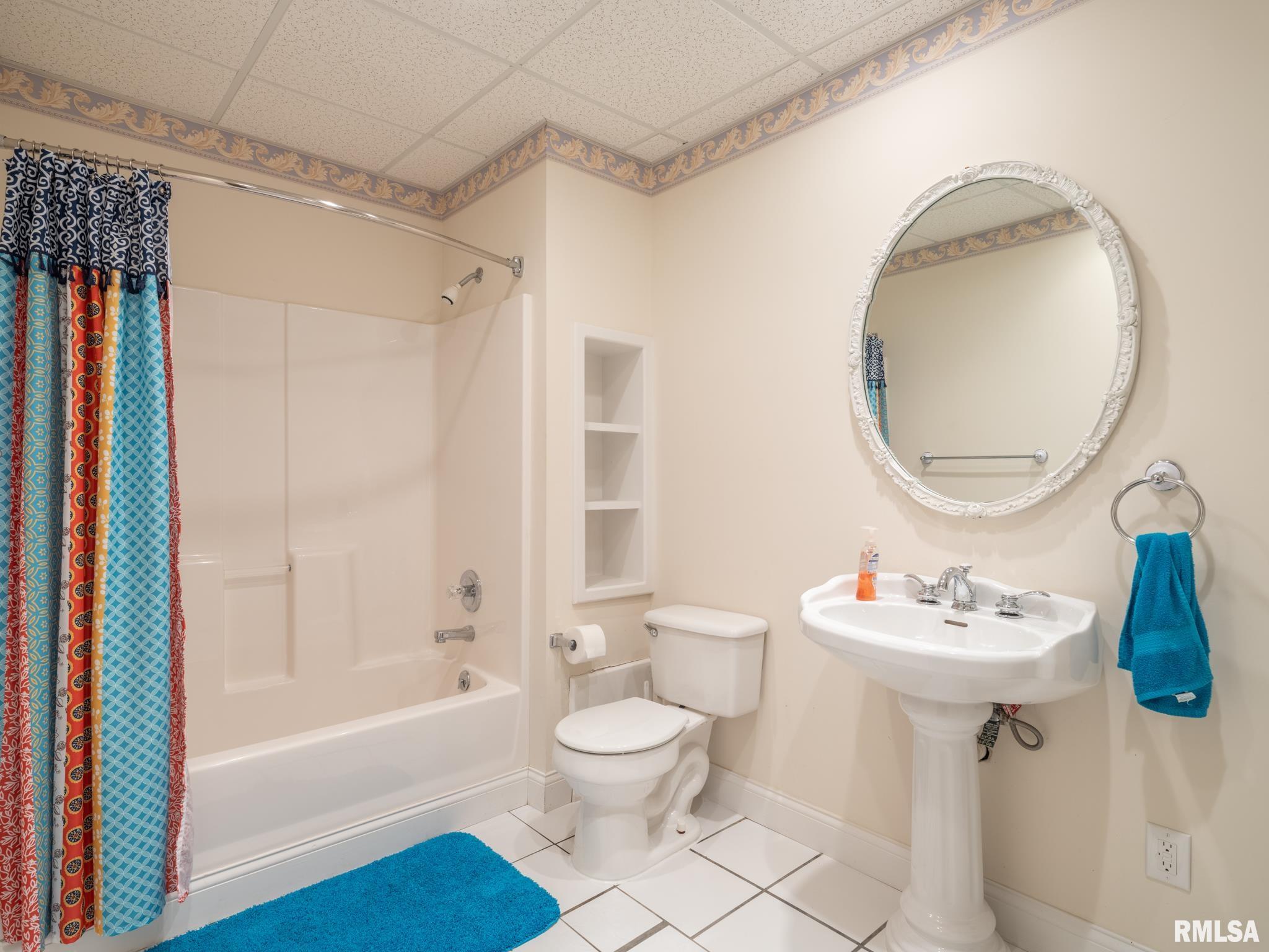 1092 Upper Spring Bay Road East Peoria, IL 61611 - Photo 54 of 84 Gallery Image 54