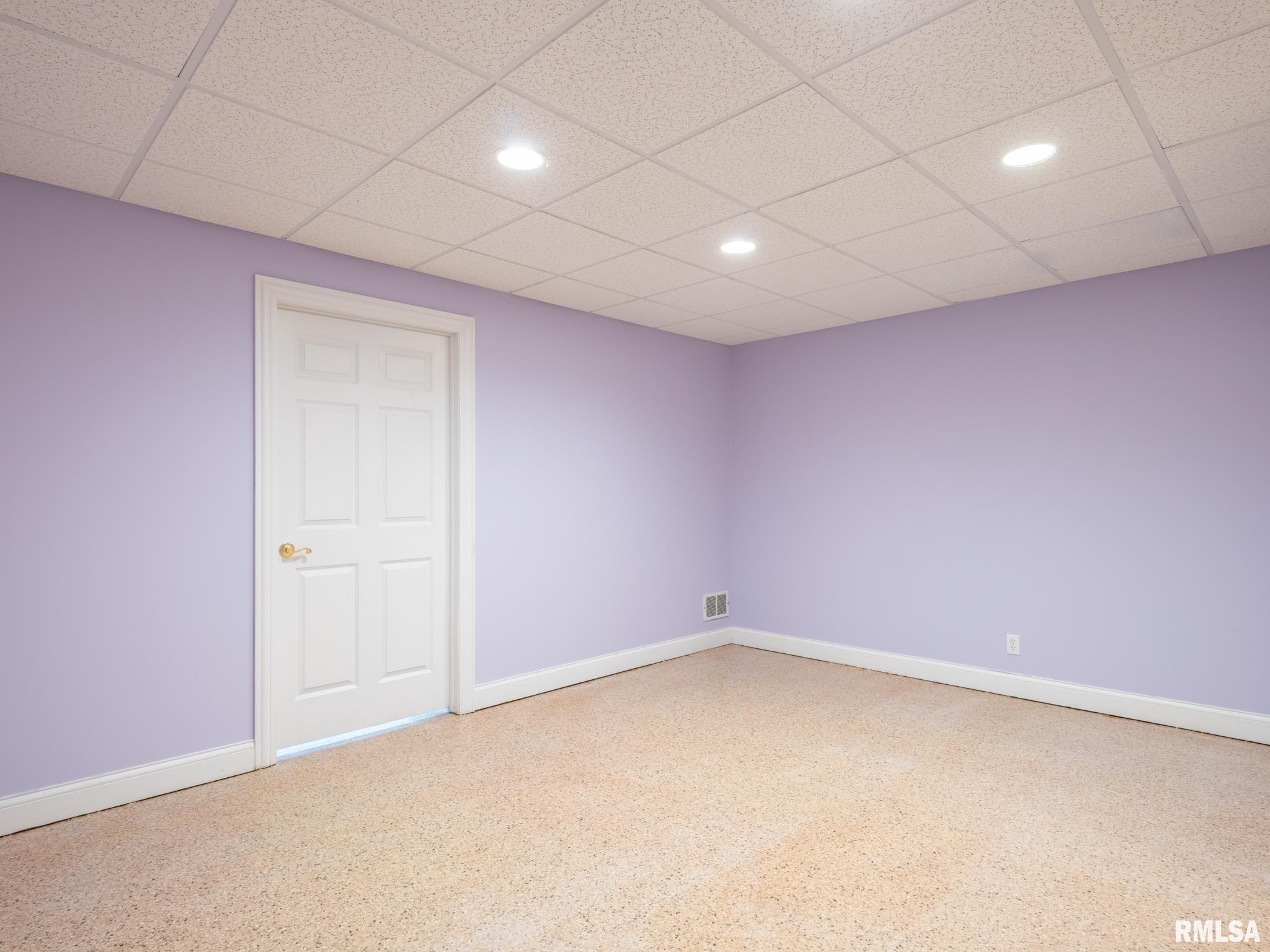1092 Upper Spring Bay Road East Peoria, IL 61611 - Photo 55 of 84 Gallery Image 55