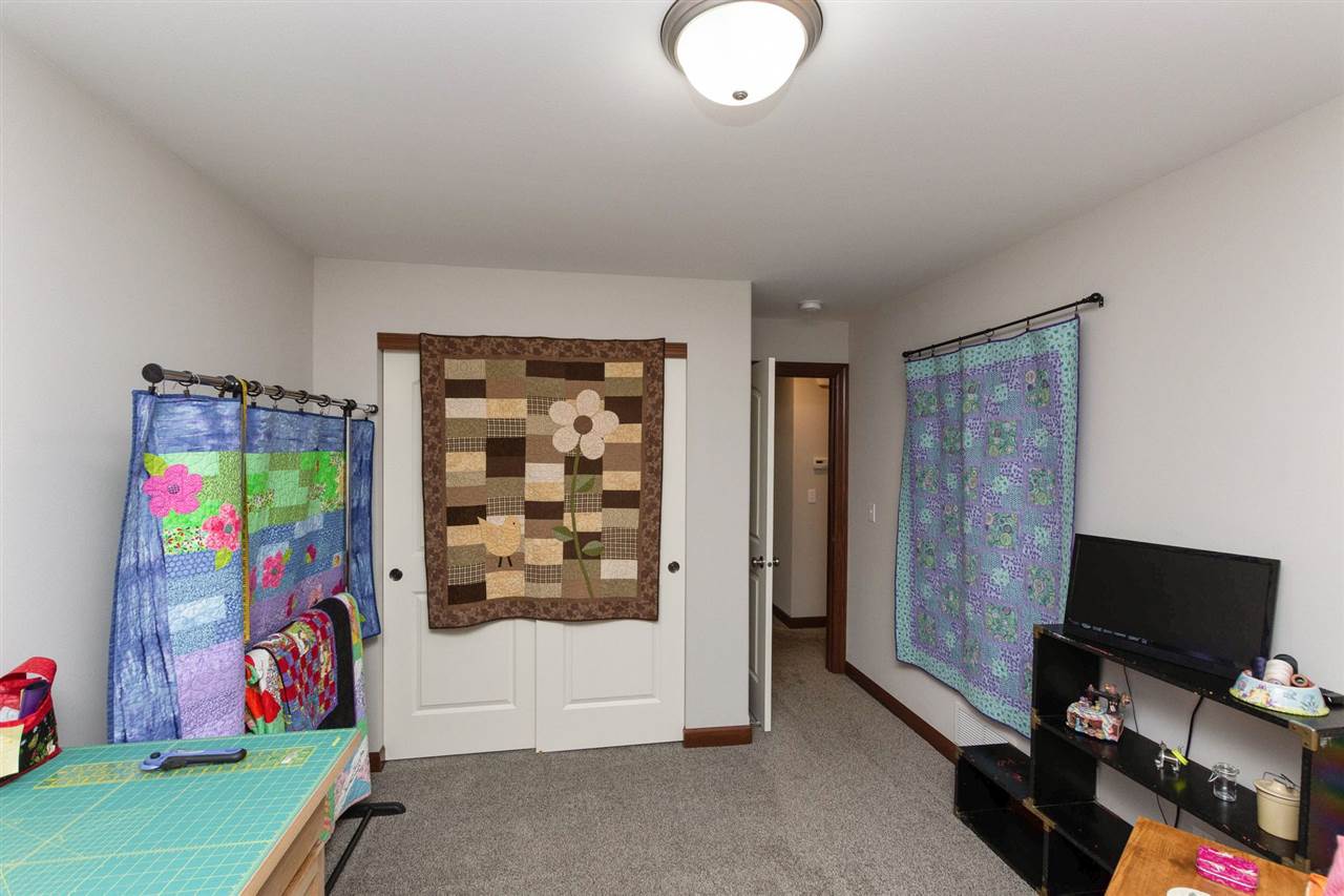 2011 Shady Grove Road Southwest Cedar Rapids, IA 52404 - Photo 19 of 34 Gallery Image 19