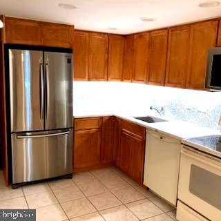2012 Pierce Mill Road Northwest, Unit A Washington, DC 20010 - Photo 4 of 14 Newly renovated kitchen