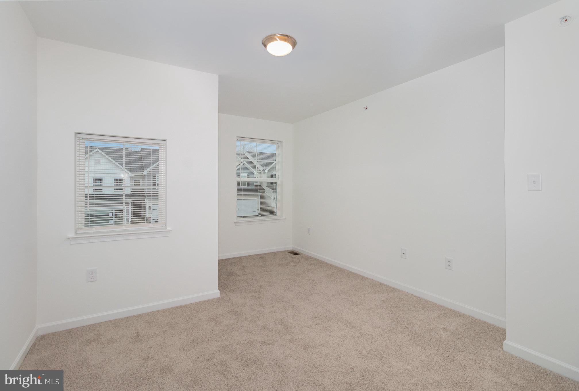 104 Emma Circle Harrisburg, PA 17112 - Photo 20 of 29 an empty room with windows