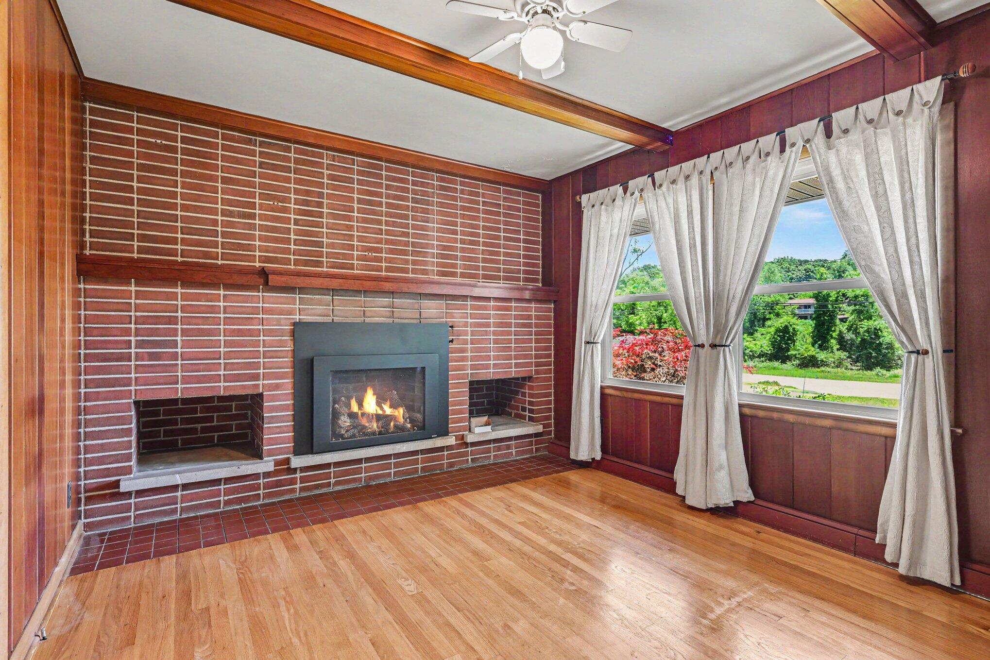 2556 Angling Road Kalamazoo, MI 49008 - Photo 9 of 26 009_file_8061
