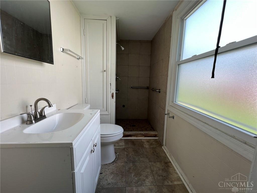 2568 Adams Road Cincinnati, OH 45231 - Photo 10 of 10