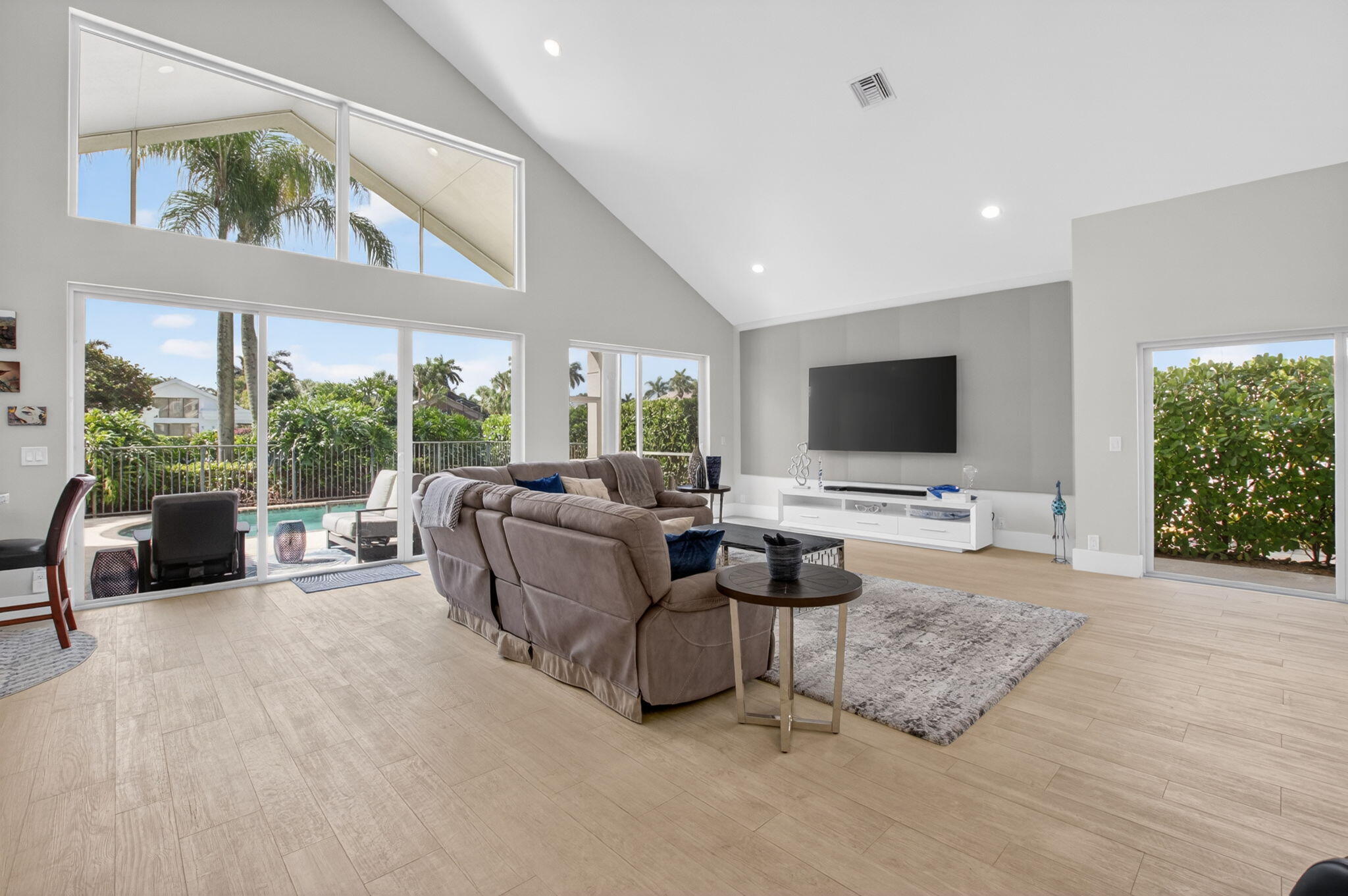 17320 Loch Lomond Way Boca Raton, FL 33496 - Photo 5 of 27 05_DSC_2170