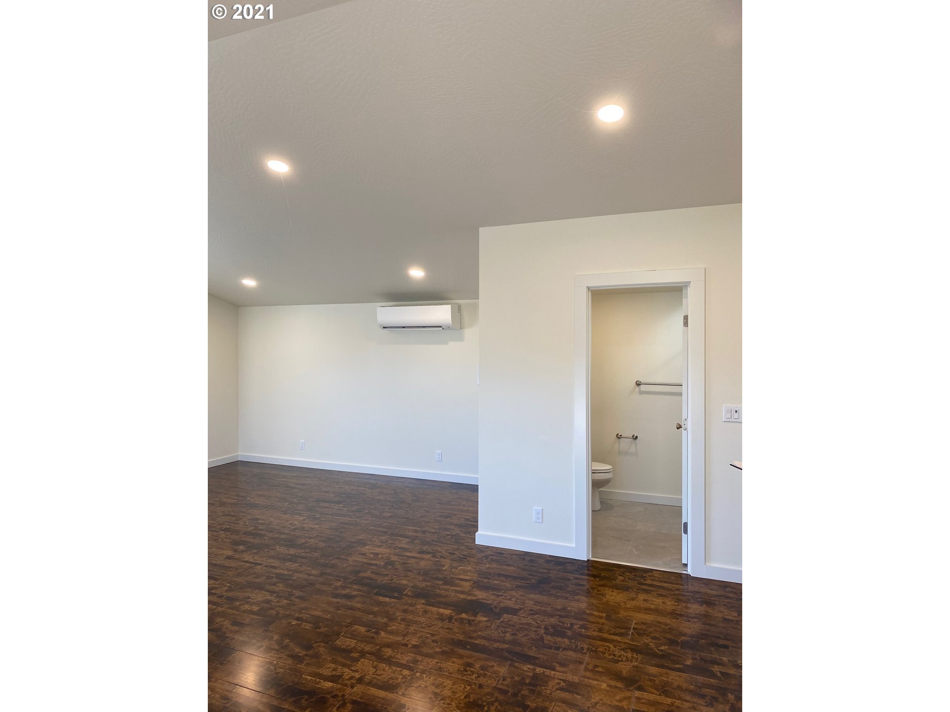 2080 L Street Springfield, OR 97477 - Photo 11 of 20