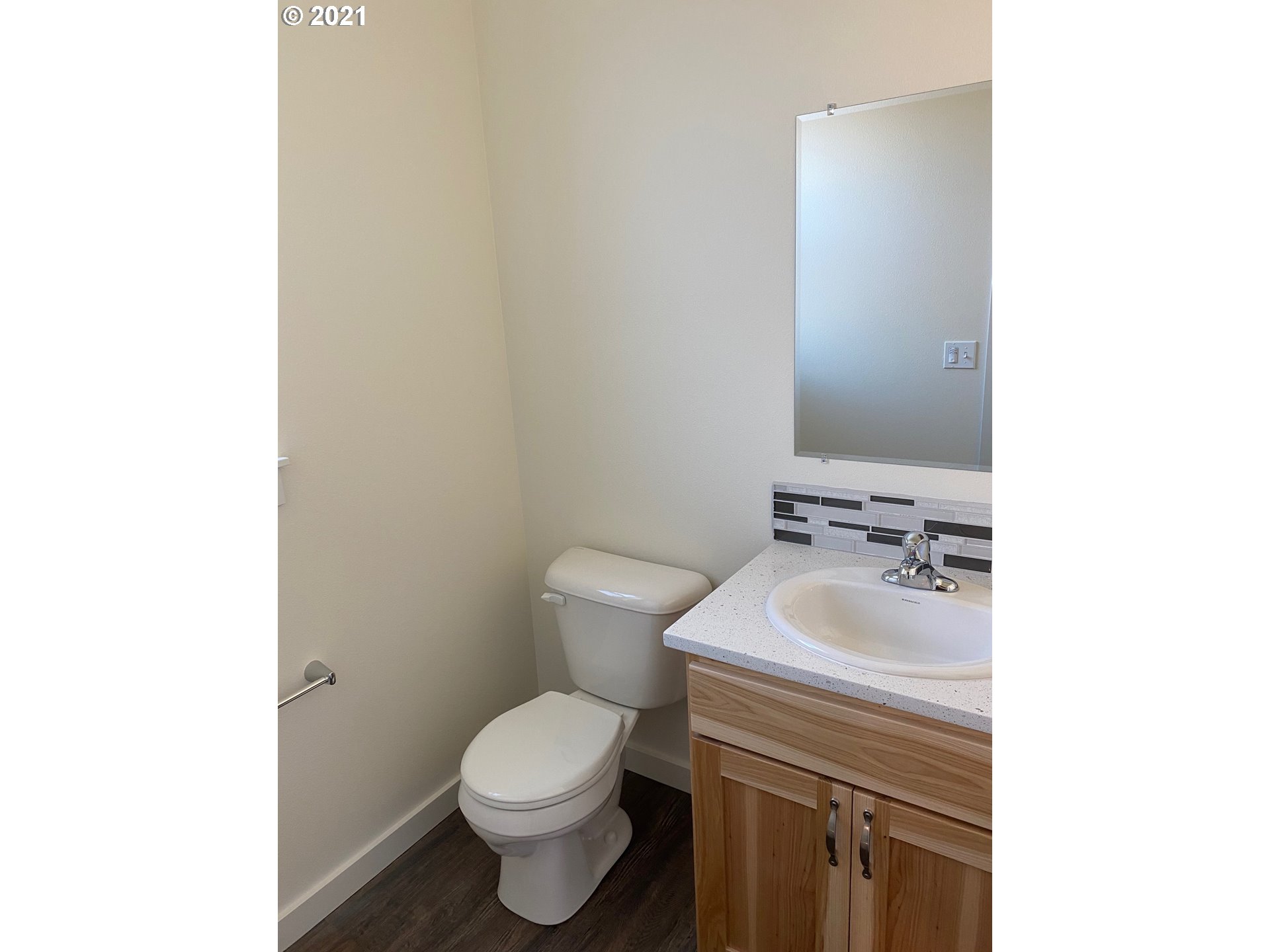 2080 L Street Springfield, OR 97477 - Photo 6 of 20
