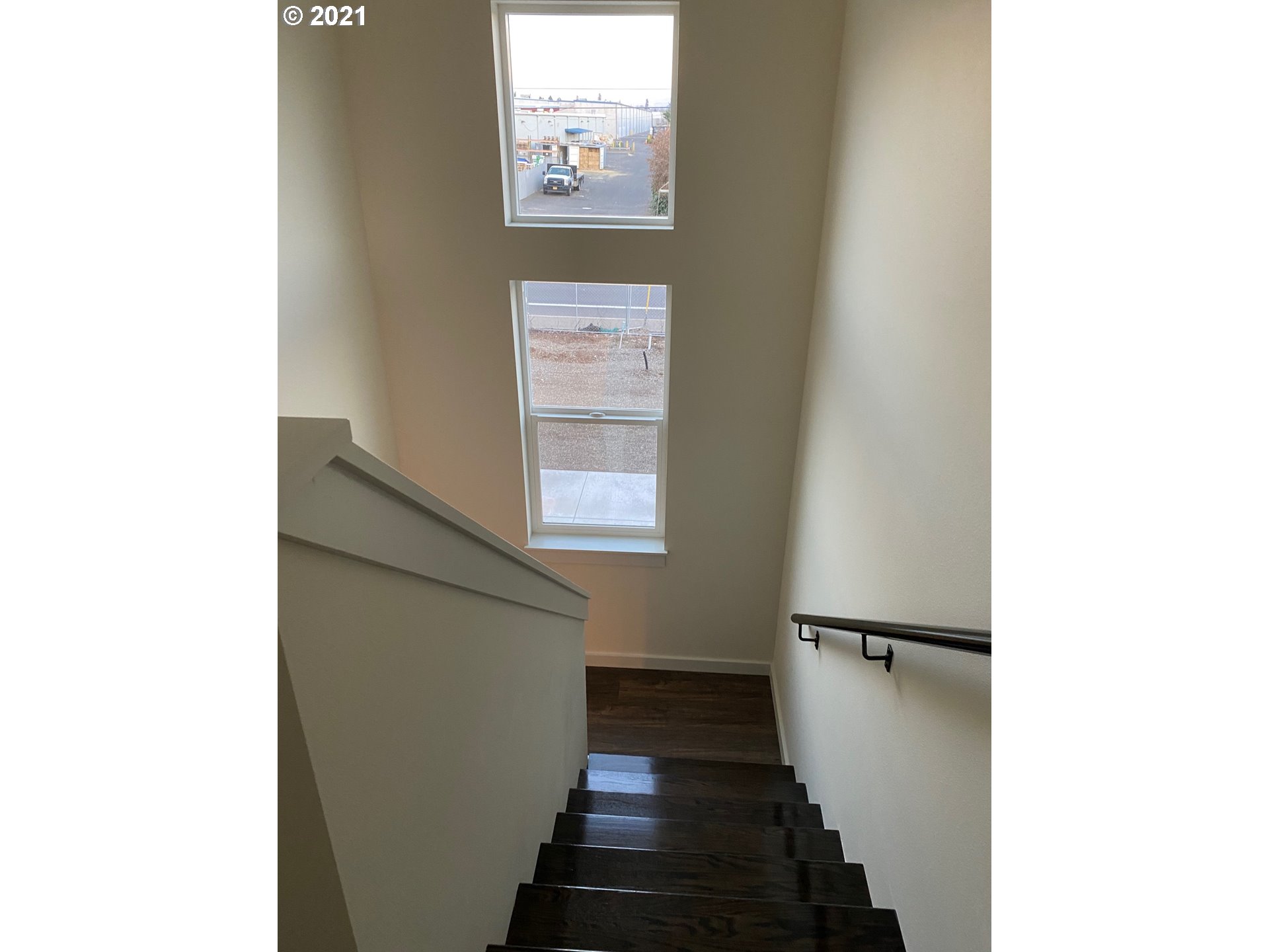 2080 L Street Springfield, OR 97477 - Photo 8 of 20