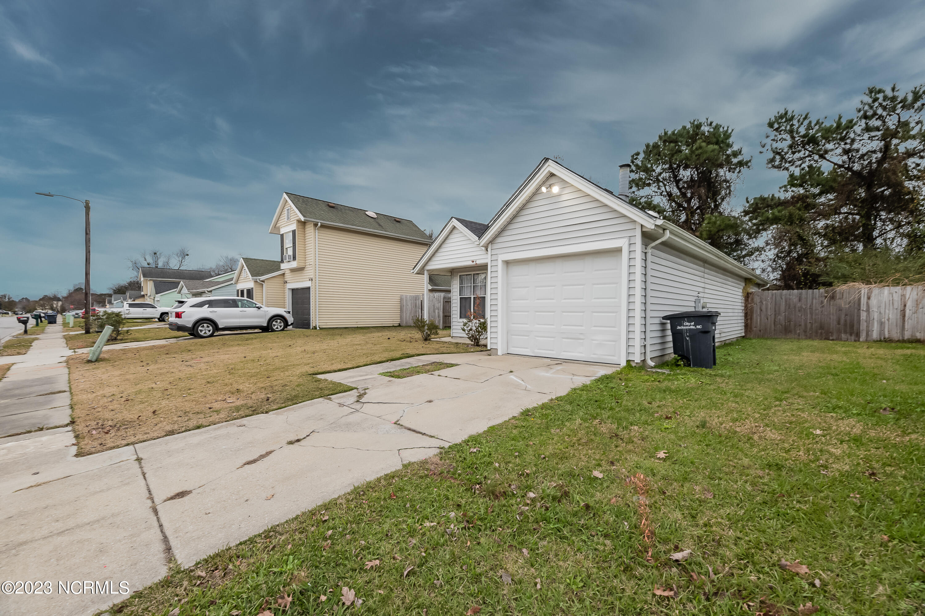 3015 Foxhorn Road Jacksonville, NC 28546 - Photo 3 of 29 3FRONT