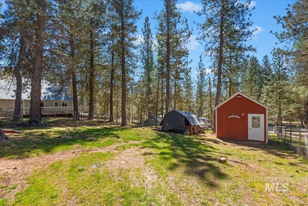 $399,000 | 44 Ridgeview Drive, Cascade, ID 83611