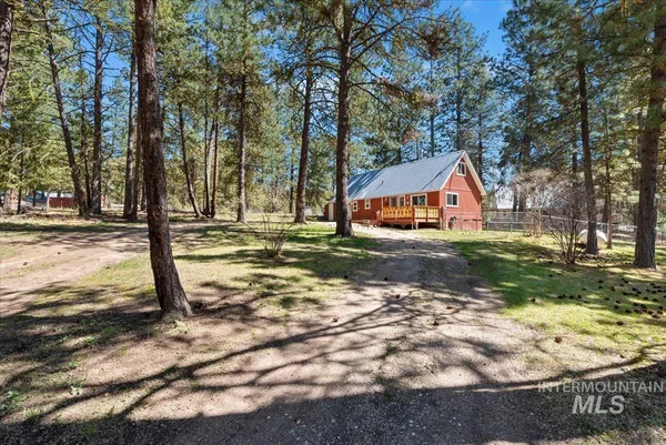 $399,000 | 44 Ridgeview Drive, Cascade, ID 83611