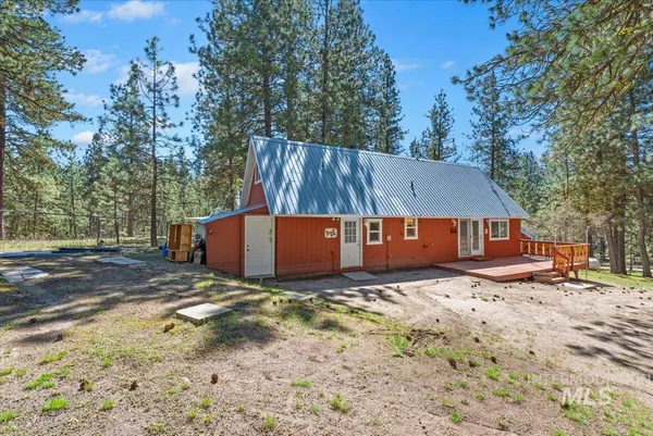$399,000 | 44 Ridgeview Drive, Cascade, ID 83611