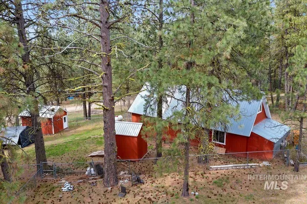 $399,000 | 44 Ridgeview Drive, Cascade, ID 83611