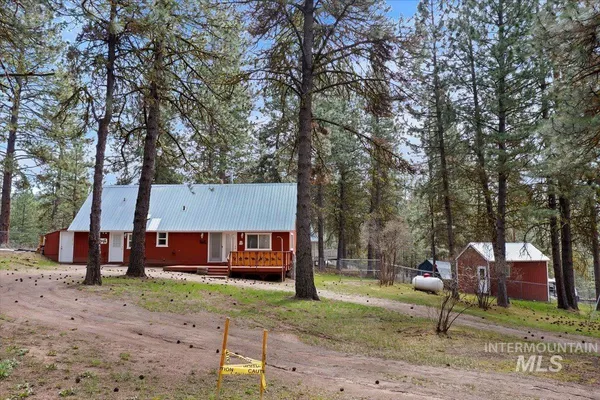 $399,000 | 44 Ridgeview Drive, Cascade, ID 83611