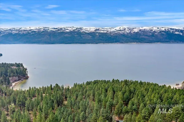 $399,000 | 44 Ridgeview Drive, Cascade, ID 83611