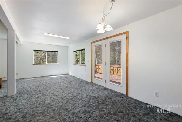 $399,000 | 44 Ridgeview Drive, Cascade, ID 83611