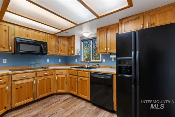 $399,000 | 44 Ridgeview Drive, Cascade, ID 83611