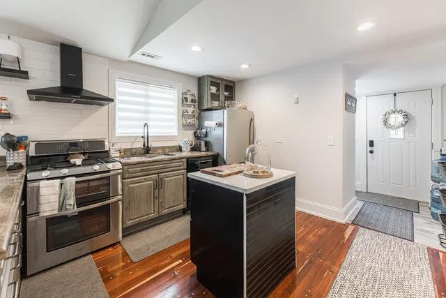 $278,900 | 40492 North Lambert Drive, Antioch, IL 60002