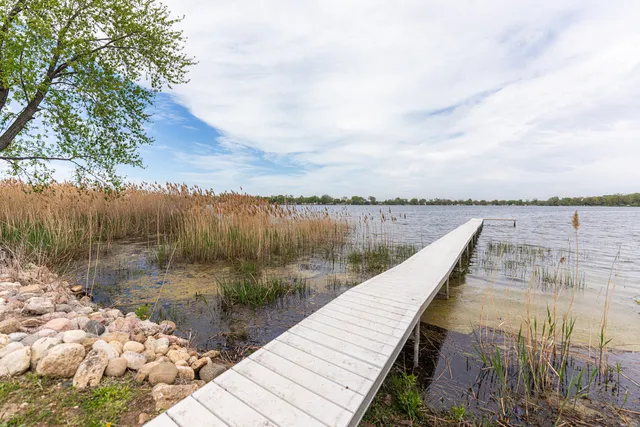 $278,900 | 40492 North Lambert Drive, Antioch, IL 60002