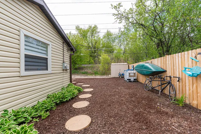 $278,900 | 40492 North Lambert Drive, Antioch, IL 60002