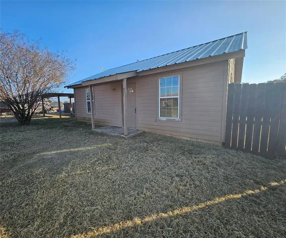 $145,000 | 137 Wesley Lane, Bridgeport, TX 76426
