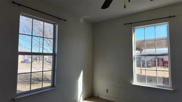 $129,000 | 137 Wesley Lane, Bridgeport, TX 76426